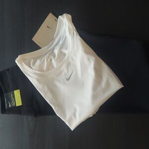 NIKE 2Pc BUNDLE